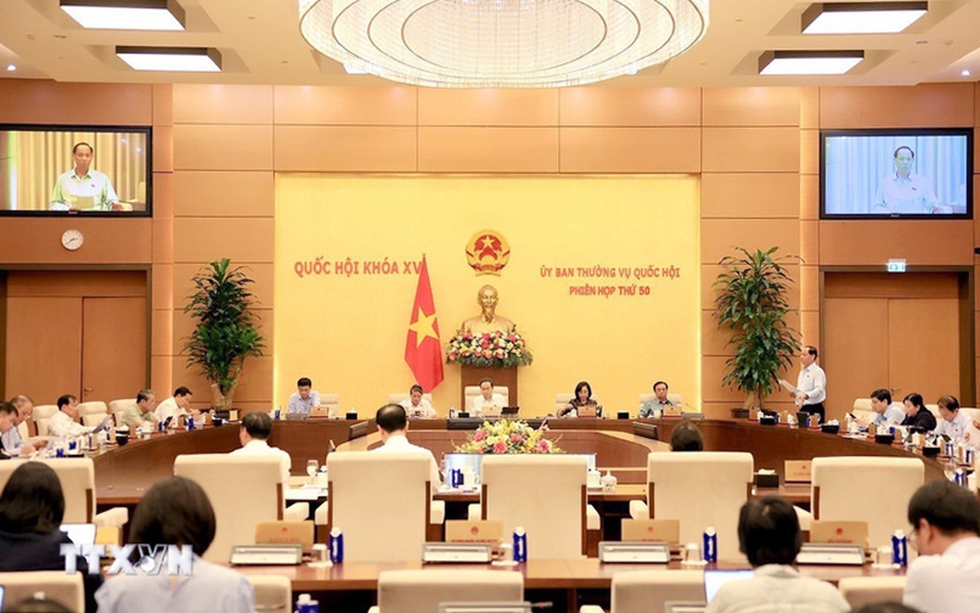 Chủ tịch Quốc hội: Khắc phục tình trạng "nghiên cứu rồi để trong ngăn tủ'