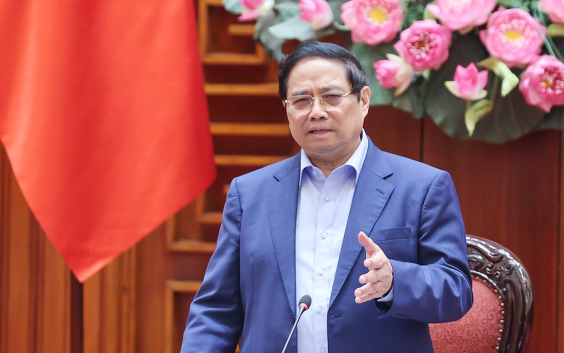 Thủ tướng chủ trì họp Thường trực Chính phủ: Triển khai ngay nhiều giải pháp cấp bách khắc phục hậu quả bão lũ