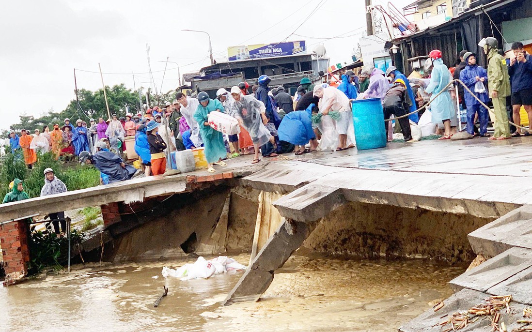 Đà Nẵng chi 200 tỷ đồng hỗ trợ người dân và khắc phục các công trình hạ tầng sau mưa lũ