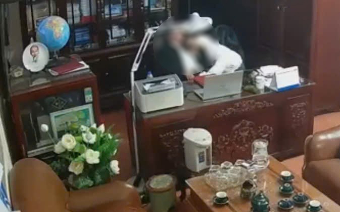 Nhà trường thông tin về người đàn ông bị lộ hình ảnh "nhạy cảm tình ái"