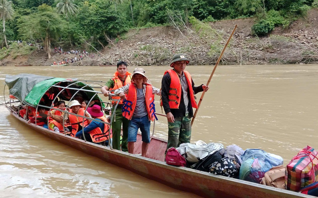Trao "chìa khóa" thoát nghèo cho phụ nữ vùng cao Lượng Minh