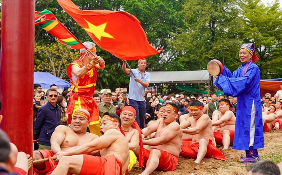 Một thập kỷ bảo vệ và phát huy Di sản UNESCO nghi lễ và trò chơi kéo co