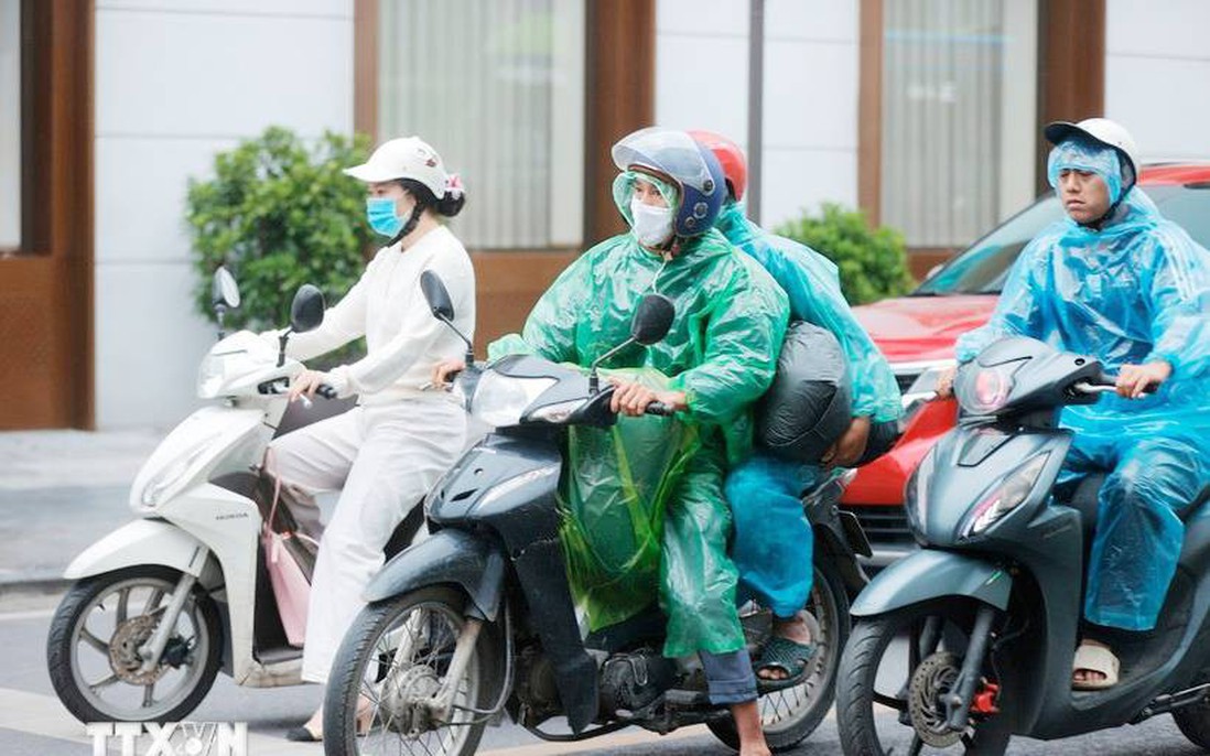 Trung Bộ có nguy cơ xuất hiện đợt lũ mới, Bắc Bộ đón không khí lạnh