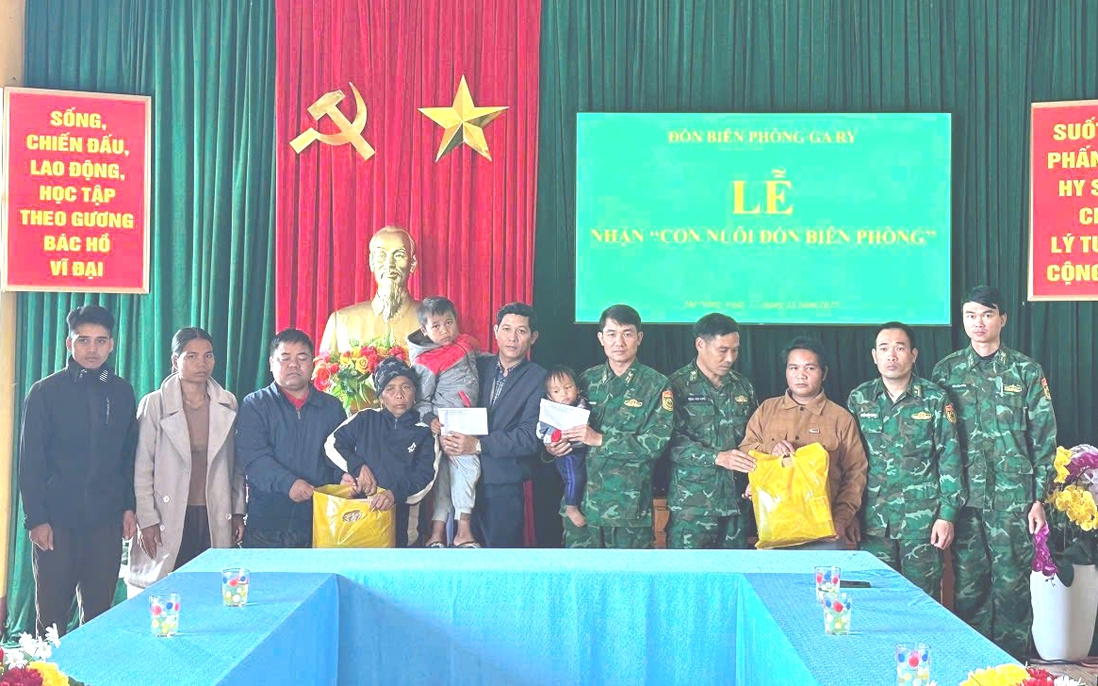 Bộ đội Biên phòng Đà Nẵng nhận nuôi 2 con của nạn nhân vụ sạt lở