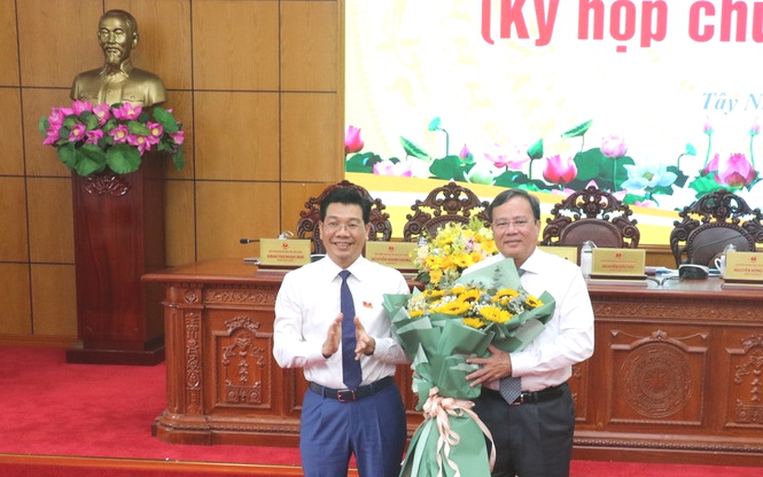 Ông Lê Văn Hẳn được bầu giữ chức Chủ tịch Ủy ban Nhân dân tỉnh Tây Ninh