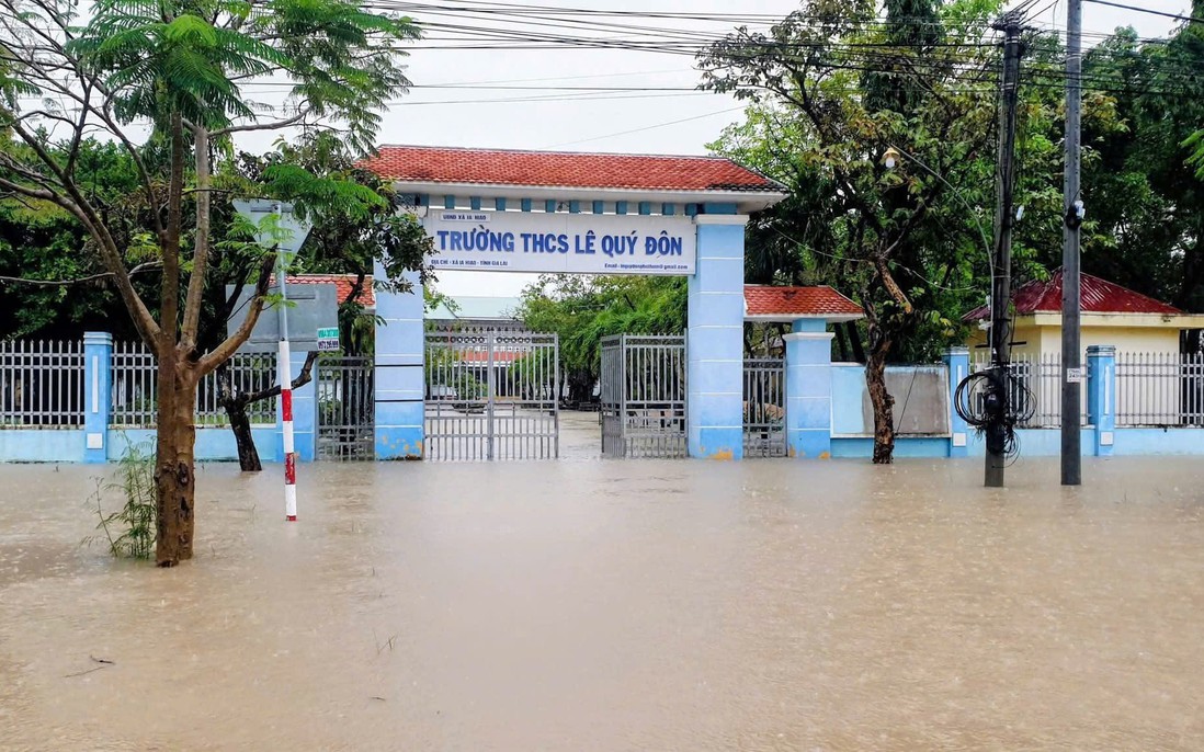 Mưa lũ lớn, học sinh Gia Lai được nghỉ học đến khi có thông báo mới