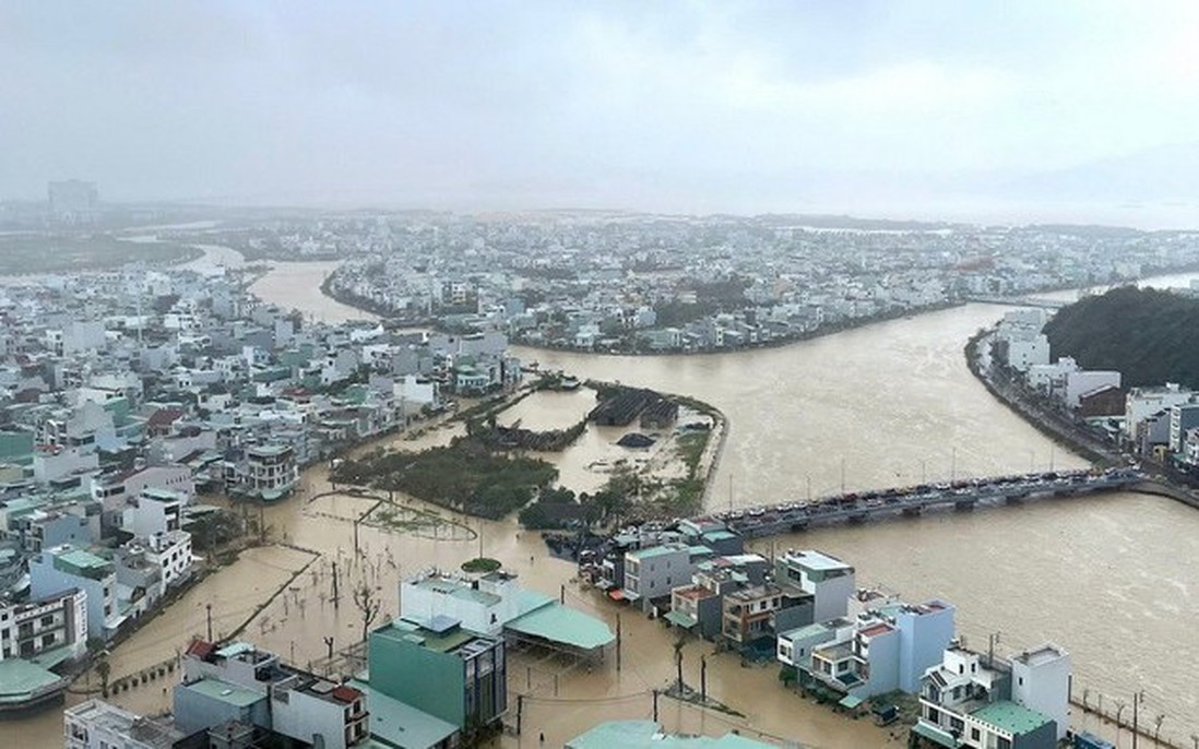 Vì sao liên tục xảy ra lũ quét, sạt lở đất ở khu vực miền Trung, Tây Nguyên?