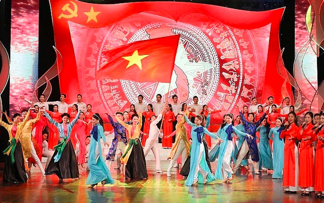 Góp ý Dự thảo Văn kiện Đại hội Đảng XIV: Chú trọng chính sách phát triển văn hóa số và công nghiệp văn hóa