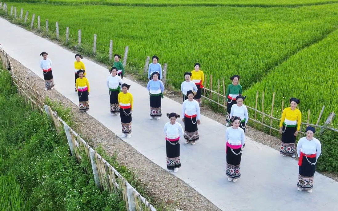 Vũ điệu truyền thông về phòng, chống tác hại thuốc lá của Hội LHPN xã Vạn Xuân, Thanh Hóa