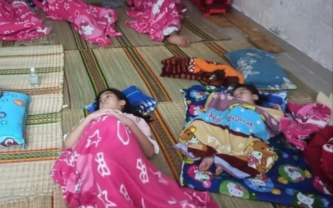 Đêm không ngủ ở Khánh Hòa giữa cơn lũ lịch sử