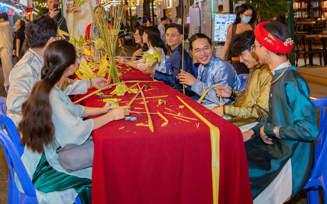 Thử nghiệm mô hình “Ngày hội sách và văn hóa đêm” tại Đường Sách TPHCM