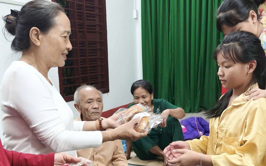 Hội LHPN tỉnh Khánh Hòa tích cực vận động nguồn lực sẻ chia với người dân vùng lũ