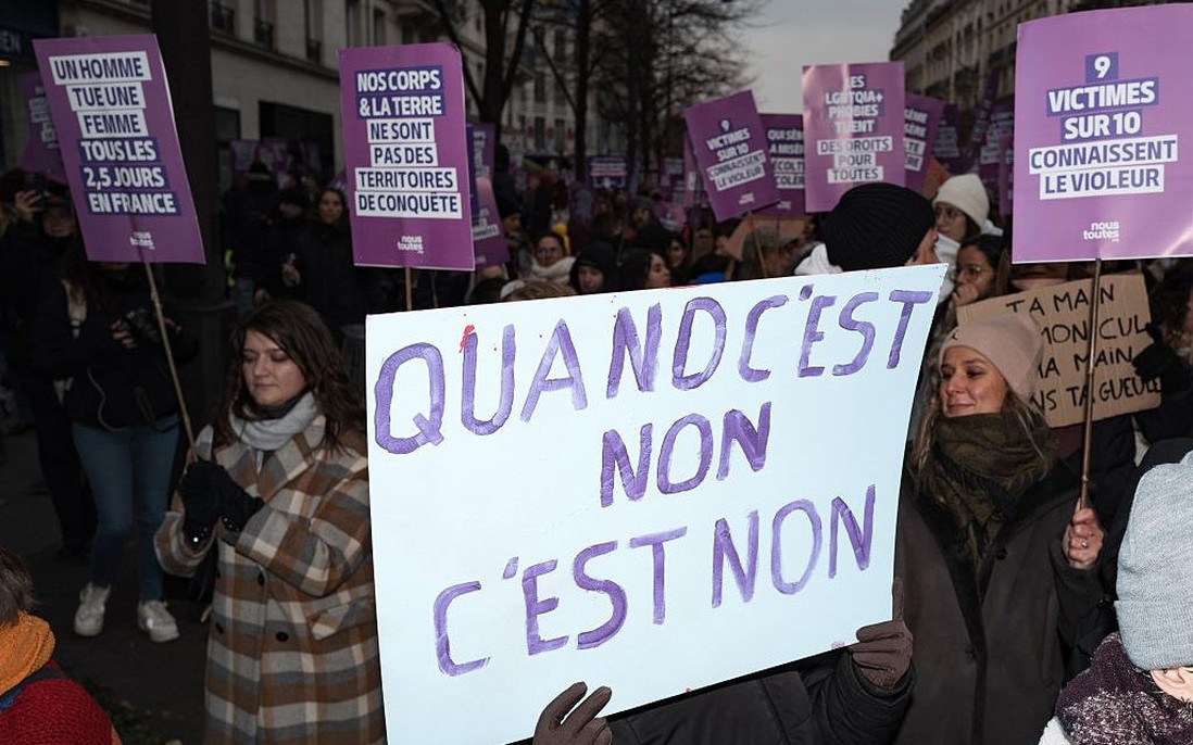 Pháp: Bạo lực giới tăng vọt, hàng vạn người xuống phố yêu cầu Chính phủ hành động khẩn cấp