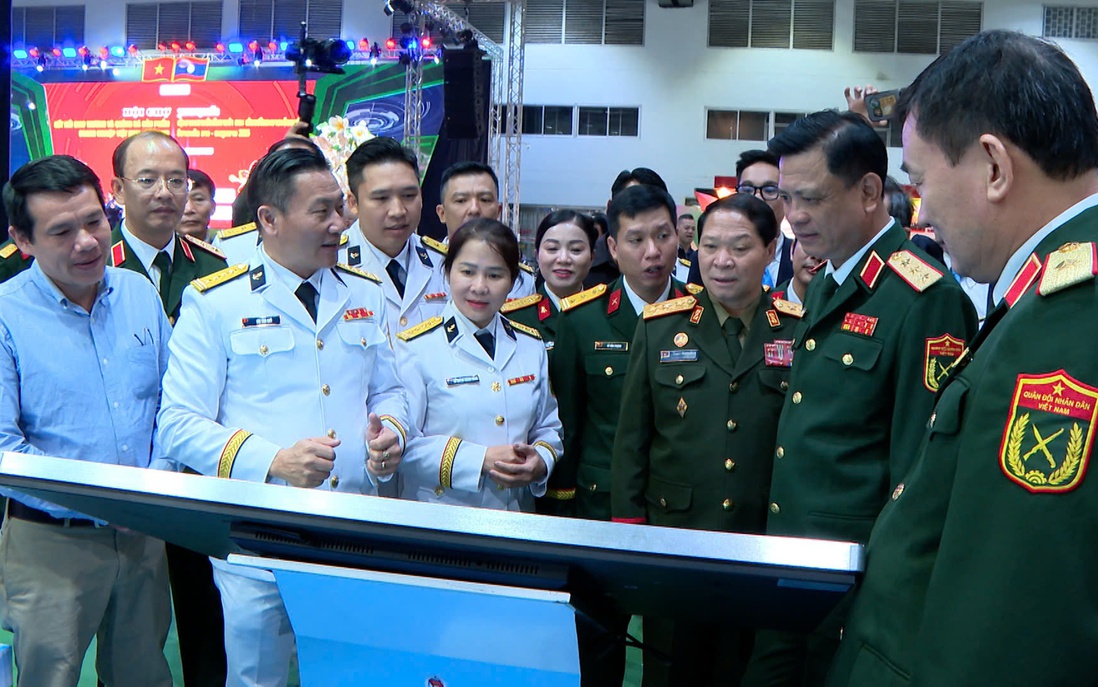 Hội chợ kết nối giao thương Việt Nam - Lào thu hút gần 8 nghìn lượt khách tham quan, mua sắm 