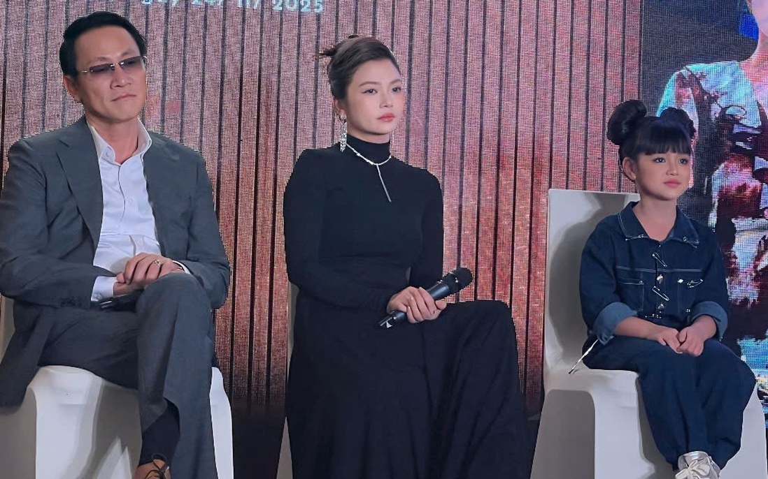 NSƯT Kiều Anh kể chuyện lần đầu "làm vợ" NSƯT Hoàng Hải