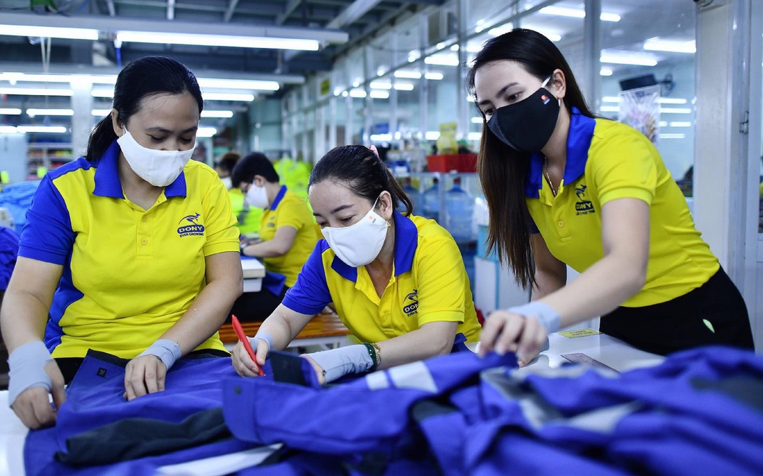 Thi đua cao điểm, tăng tốc, bứt phá hoàn thành thắng lợi mục tiêu, nhiệm vụ năm 2025 