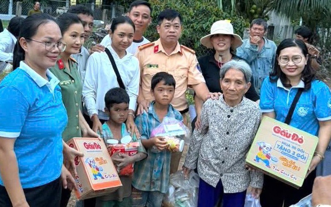 Các cấp Hội LHPN tỉnh Lâm Đồng chung tay khắc phục hậu quả mưa lũ