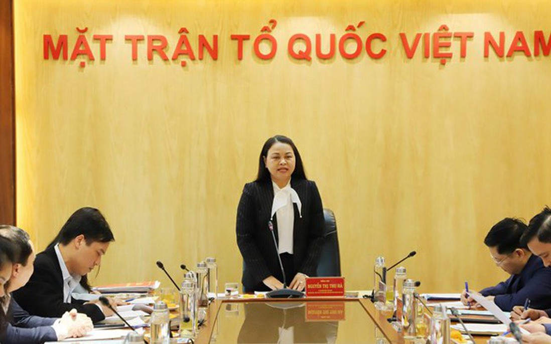 Phó Chủ tịch - Tổng Thư ký Nguyễn Thị Thu Hà cho ý kiến vào nội dung Đại hội đại biểu MTTQ Việt Nam tỉnh Thái Nguyên lần thứ I