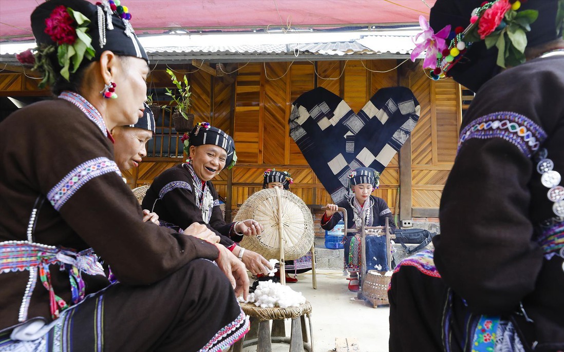 Lai Châu: Gìn giữ nghề lụa tơ tằm của người Lự giữa nhịp sống mới