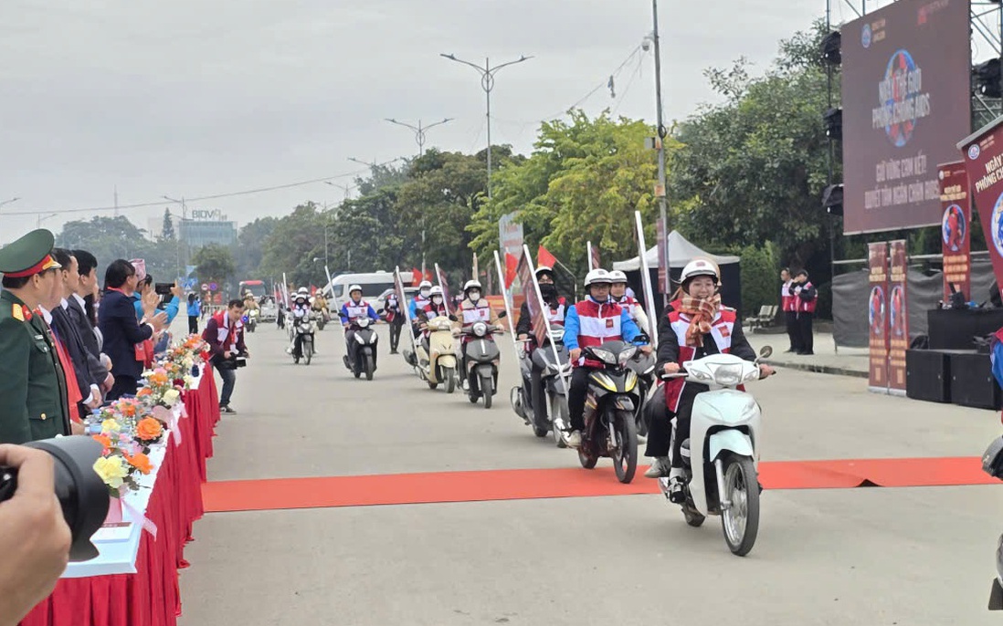 Mít tinh hưởng ứng Ngày thế giới phòng chống AIDS ở biên giới Lạng Sơn