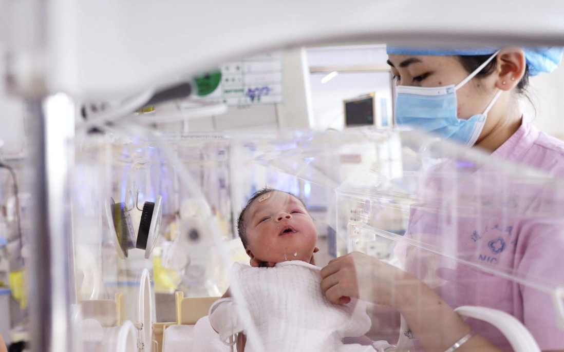 Trung Quốc thực hiện nhiều giải pháp mới nhằm "giải bài toán" khuyến sinh