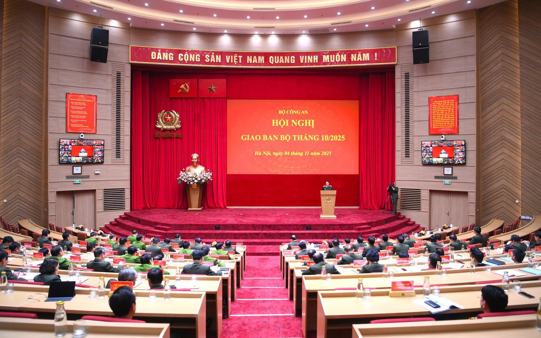 Phát động phong trào thi đua "Ba nhất" trong toàn lực lượng Công an nhân dân