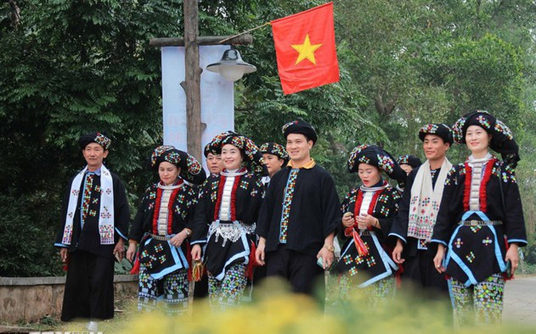 Rộn ràng "bản hòa ca" đại đoàn kết ở Làng Văn hóa - Du lịch các dân tộc Việt Nam