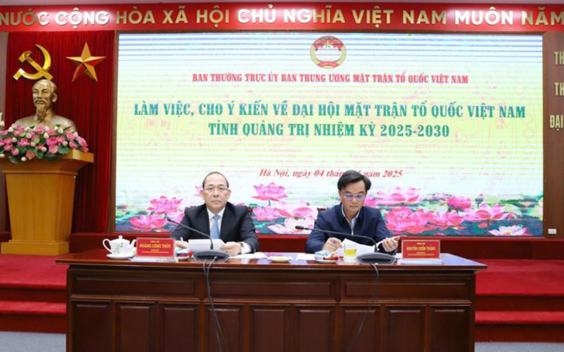 Phó Chủ tịch Hoàng Công Thủy cho ý kiến vào nội dung chuẩn bị tổ chức Đại hội đại biểu MTTQ Việt Nam tỉnh Quảng Trị lần thứ I