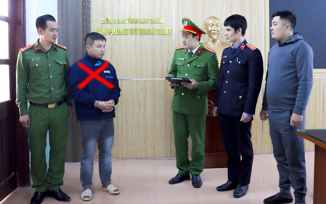 Gã bốc vác "đóng vai người cung cấp tin nóng" lừa gần 200 triệu 