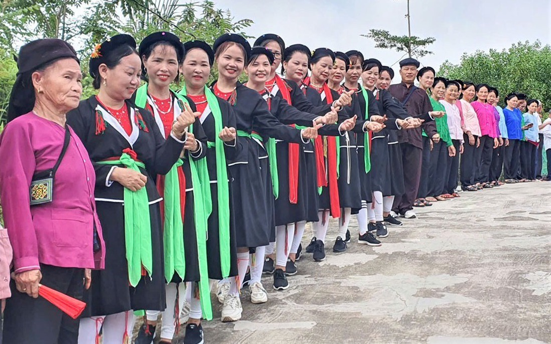 Phụ nữ Sán Dìu ở Phúc Thuận chung tay gìn giữ và phát huy văn hóa truyền thống