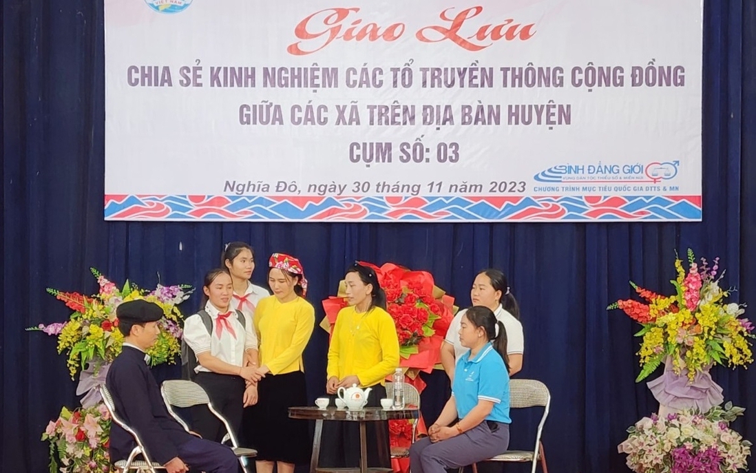 Tổ truyền thông cộng đồng góp phần xóa bỏ các định kiến và khuôn mẫu giới trong gia đình, cộng đồng