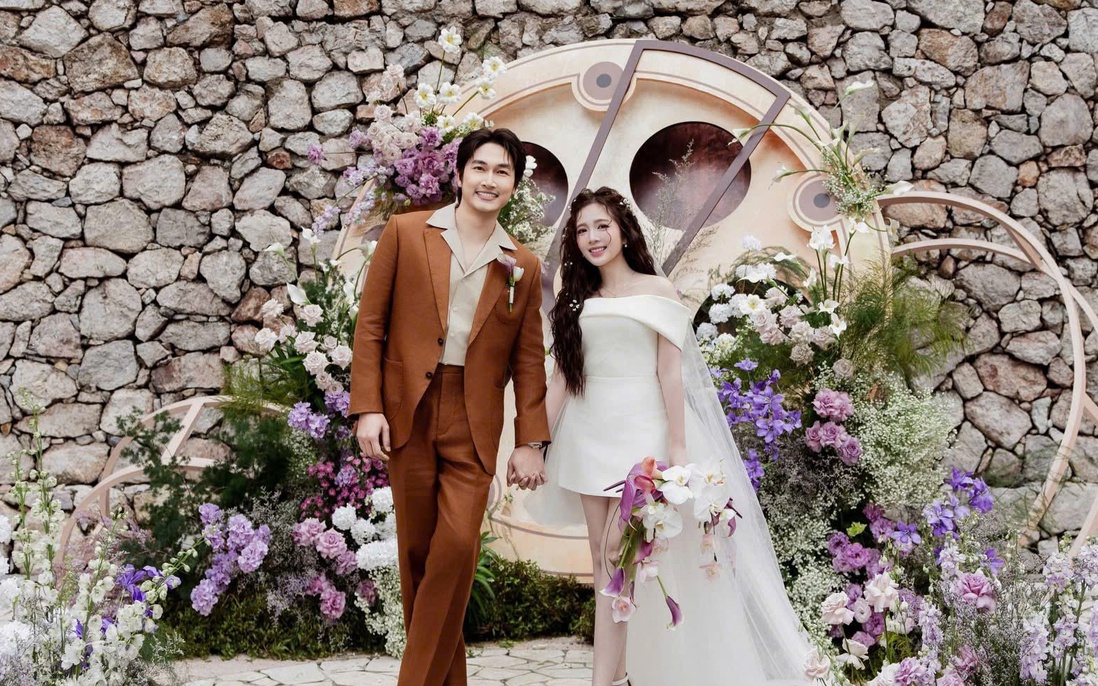 Không gian đậm chất điện ảnh trong đám cưới Đình Tú - Ngọc Huyền