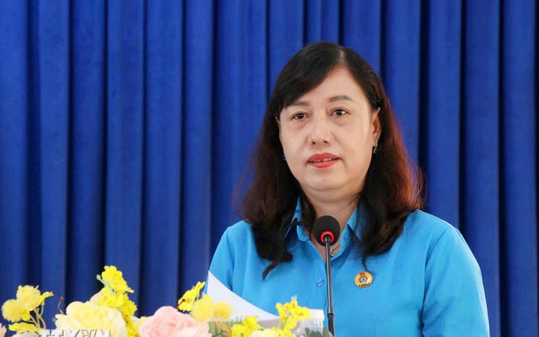 Góp ý dự thảo văn kiện Đại hội Đảng: Khát vọng nâng tầm giai cấp công nhân