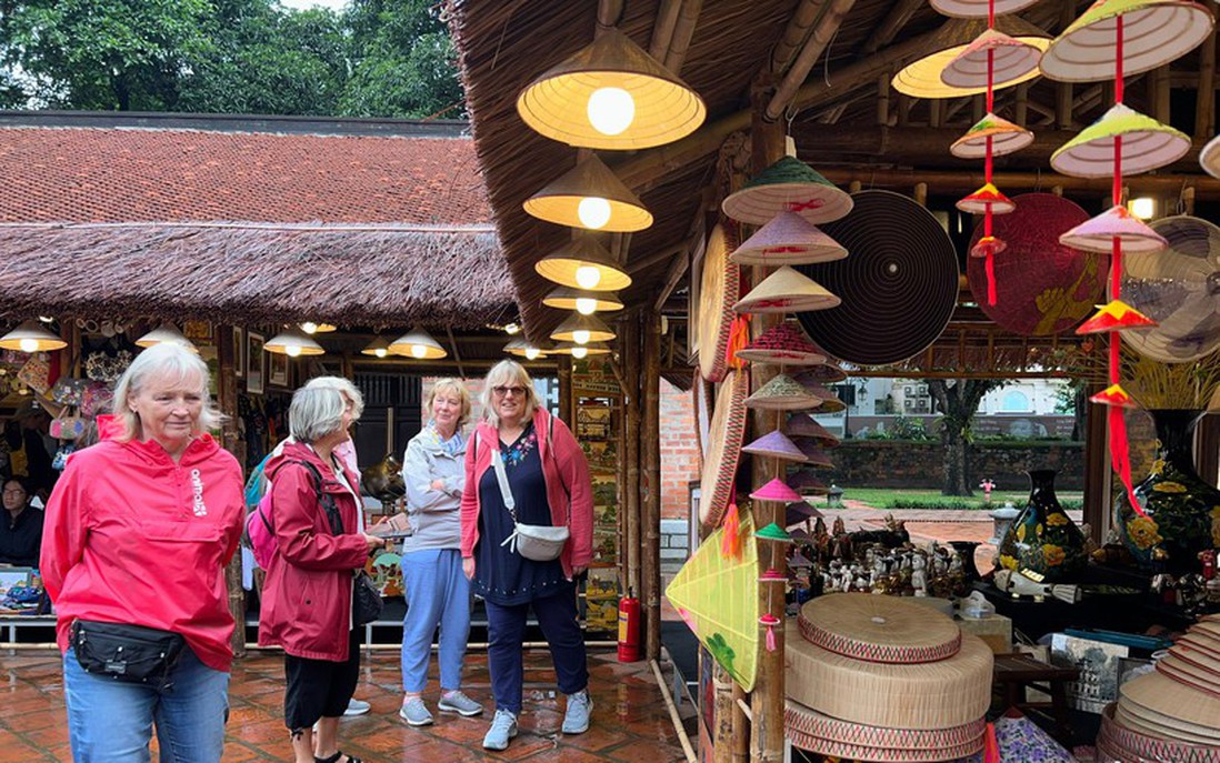 Lượng khách quốc tế đến Việt Nam trong tháng Mười cao kỷ lục