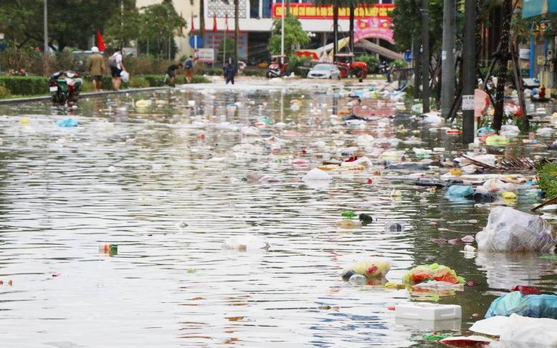 Huế ước tính thiệt hại trên 3.272 tỷ đồng do lũ lớn