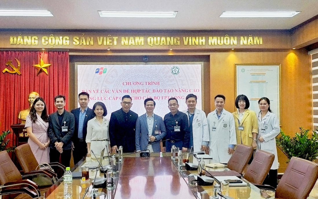 Bệnh viện Bạch Mai đào tạo nâng cao năng lực cấp cứu cho cán bộ y tế Long Châu