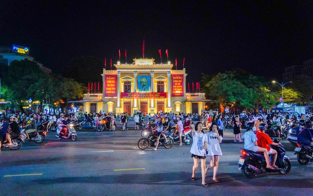 Phát triển kinh tế đêm: Mảnh ghép còn thiếu để du lịch Hải Phòng hút khách trong giai đoạn mới