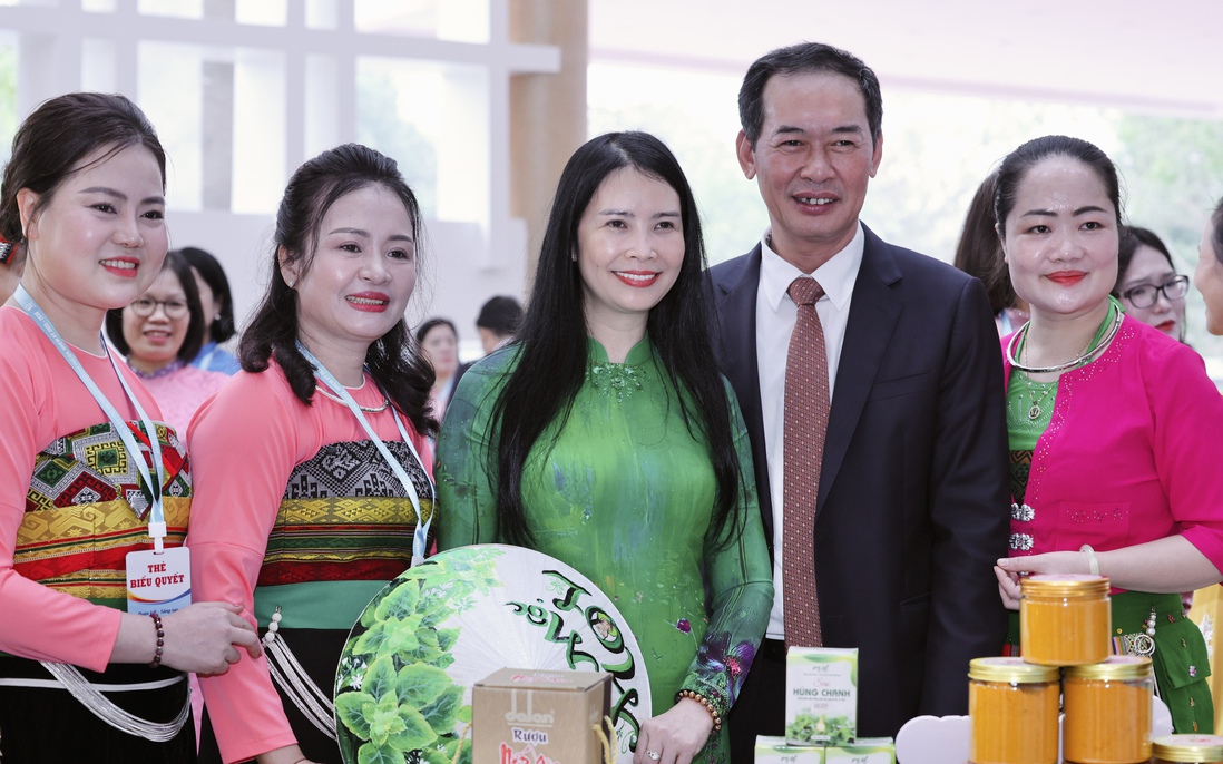 Những hình ảnh đẹp tại Đại hội đại biểu Phụ nữ tỉnh Thanh Hóa lần thứ XIX, nhiệm kỳ 2025-2030