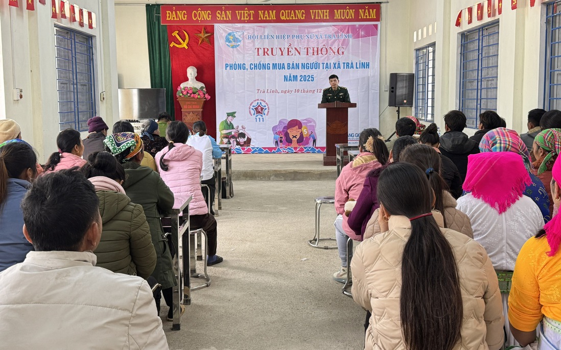 Biên phòng Cao Bằng hướng dẫn phụ nữ vùng biên phòng chống mua bán người