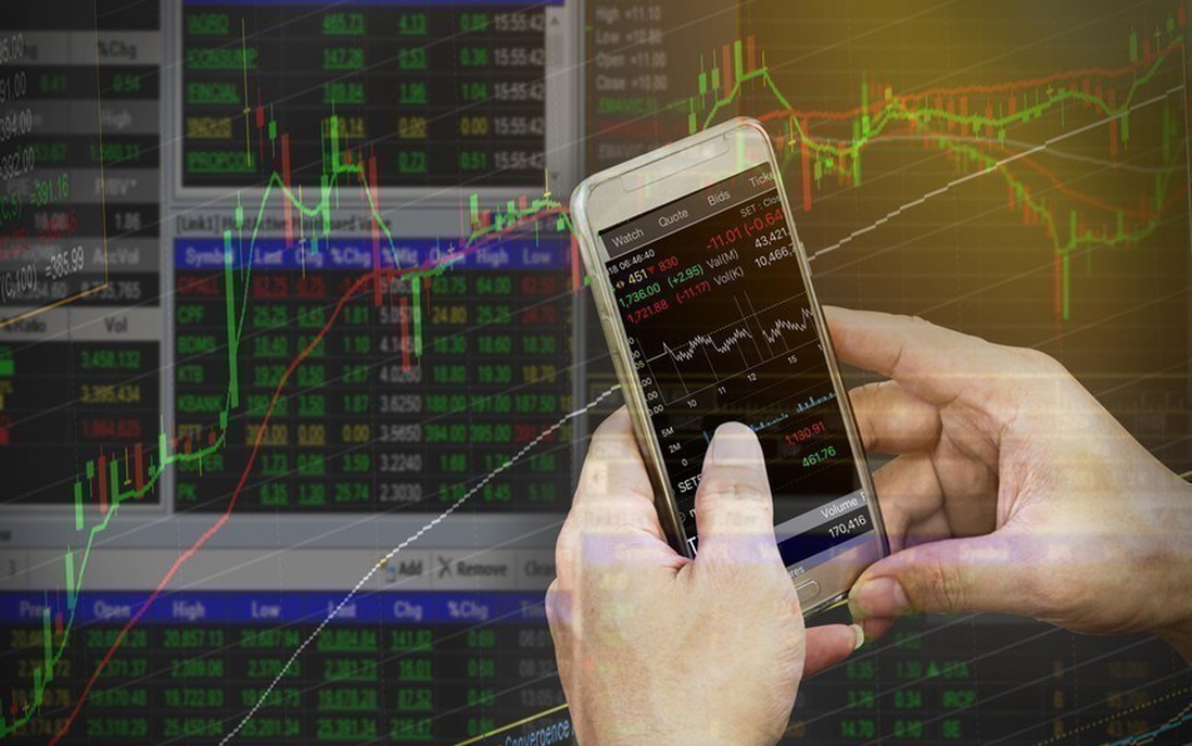 Áp lực bán lan rộng, VN-Index thủng đáy hỗ trợ quan trọng, mất hơn 50 điểm