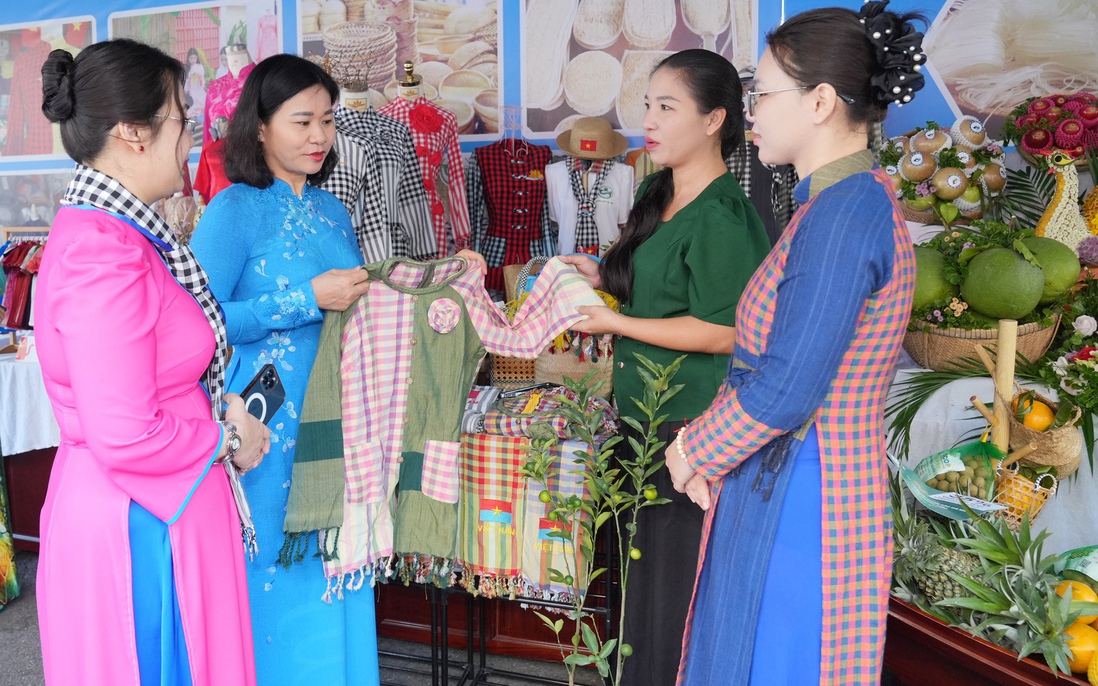 Chủ tịch Hội LHPN Việt Nam Nguyễn Thị Tuyến dự Đại hội đại biểu Phụ nữ TP Cần Thơ