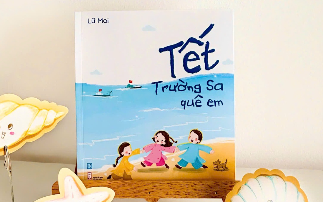 Nhà thơ Lữ Mai kể chuyện Tết Trường Sa cho trẻ nhỏ bằng thơ