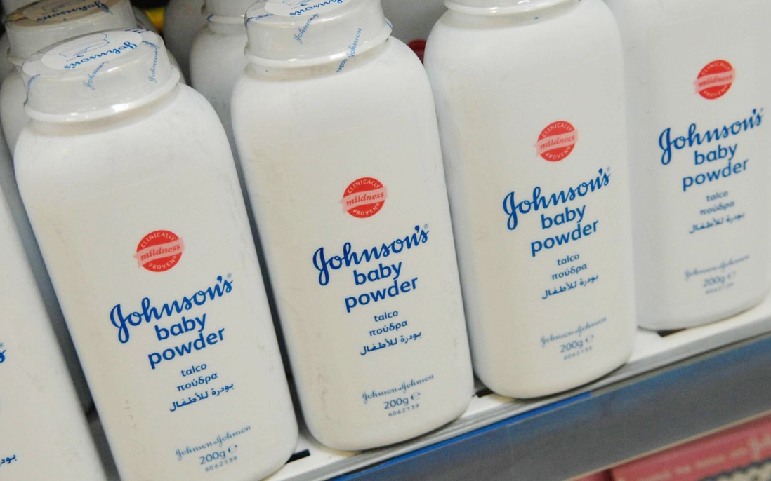 Hãng Johnson & Johnson phải bồi thường 40 triệu USD trong vụ kiện phấn rôm gây ung thư