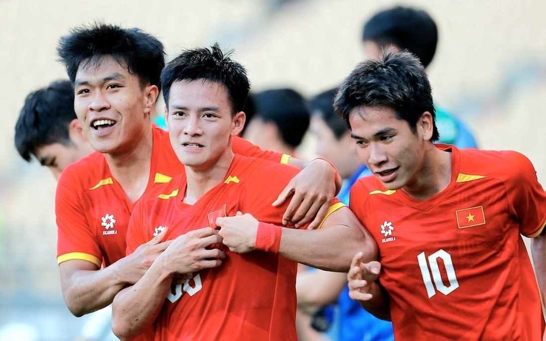 Chiến thắng nghẹt thở trước Philippines, U22 Việt Nam vào chung kết SEA Games 33