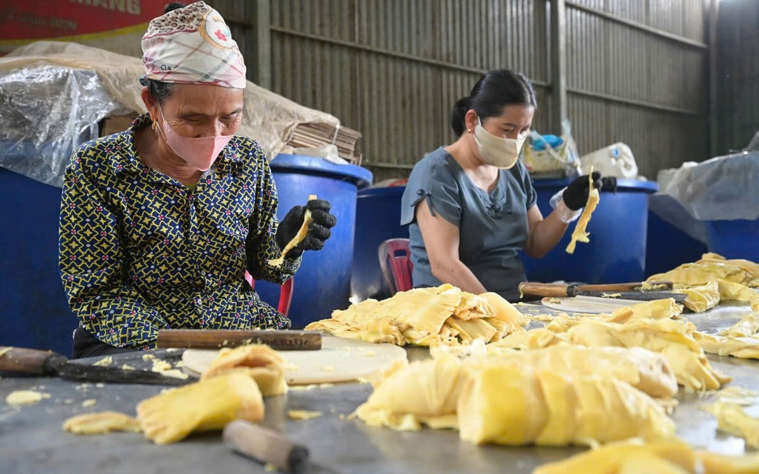 Phụ nữ vùng cao Sơn La vươn lên thoát nghèo bằng cây măng