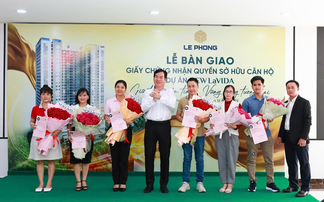 Lê Phong Group bàn giao sớm sổ hồng cho cư dân dự án New Lavida