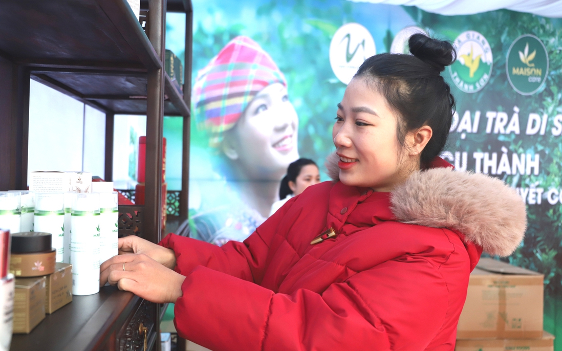 Tuyên Quang: Tự chủ kinh tế, phụ nữ Tày vượt khỏi vai trò "con gái giữ nhà"