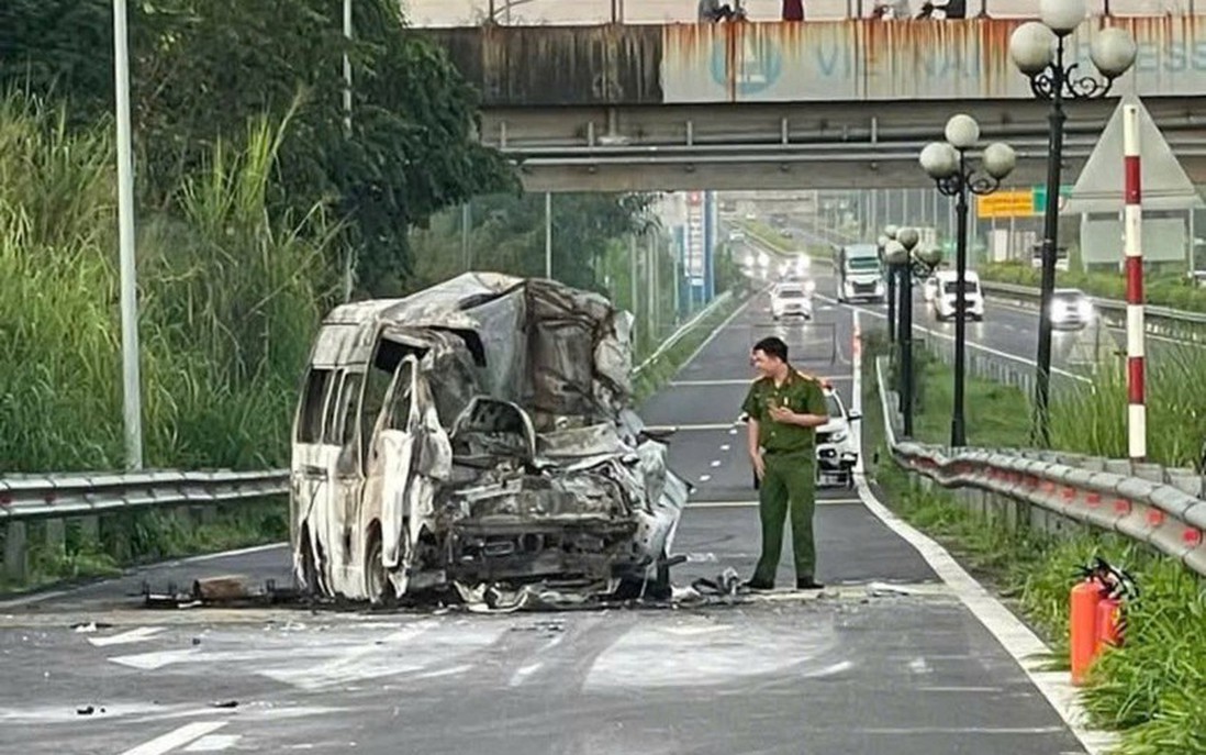 Tai nạn giao thông thảm khốc tại lối vào trạm dừng nghỉ cao tốc TP HCM-Long Thành-Dầu Giây