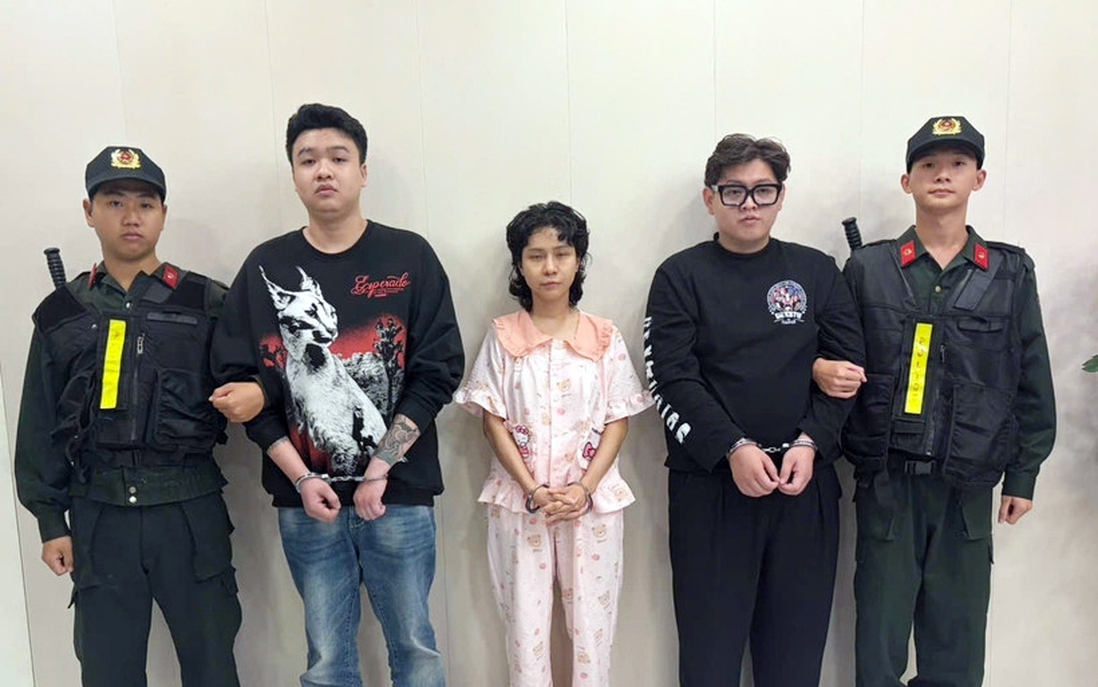 Triệt phá đường dây buôn bán “khí cười” núp bóng mạng xã hội và shipper giao hàng