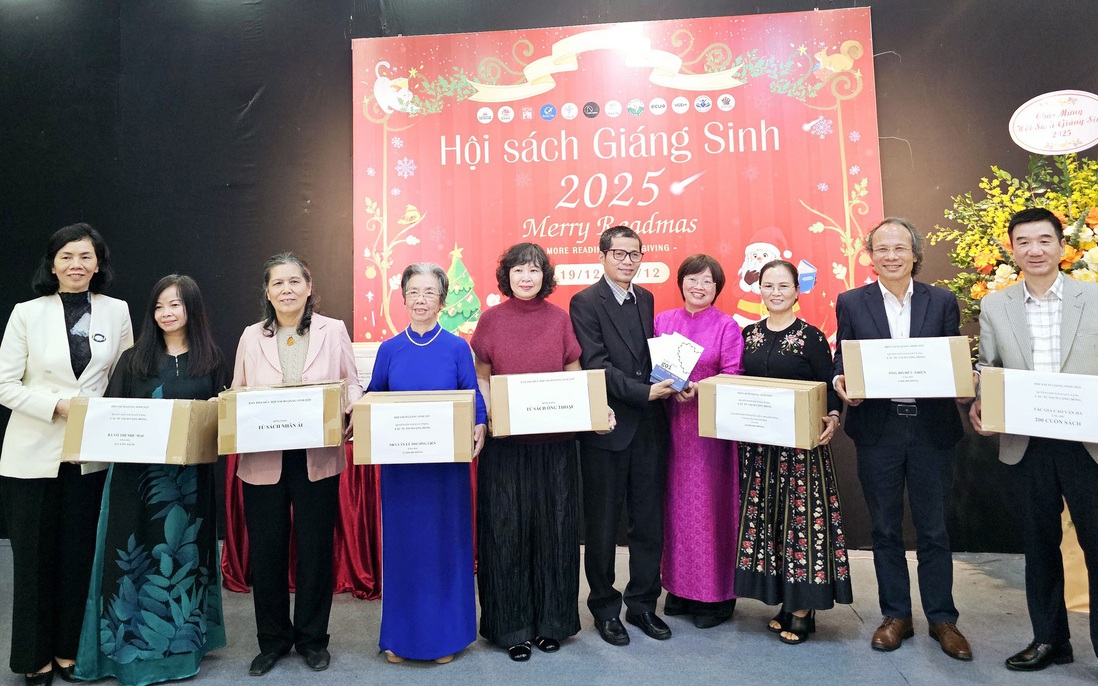 Tặng 4.000 cuốn sách cho trẻ bị ảnh hưởng bởi thiên tai